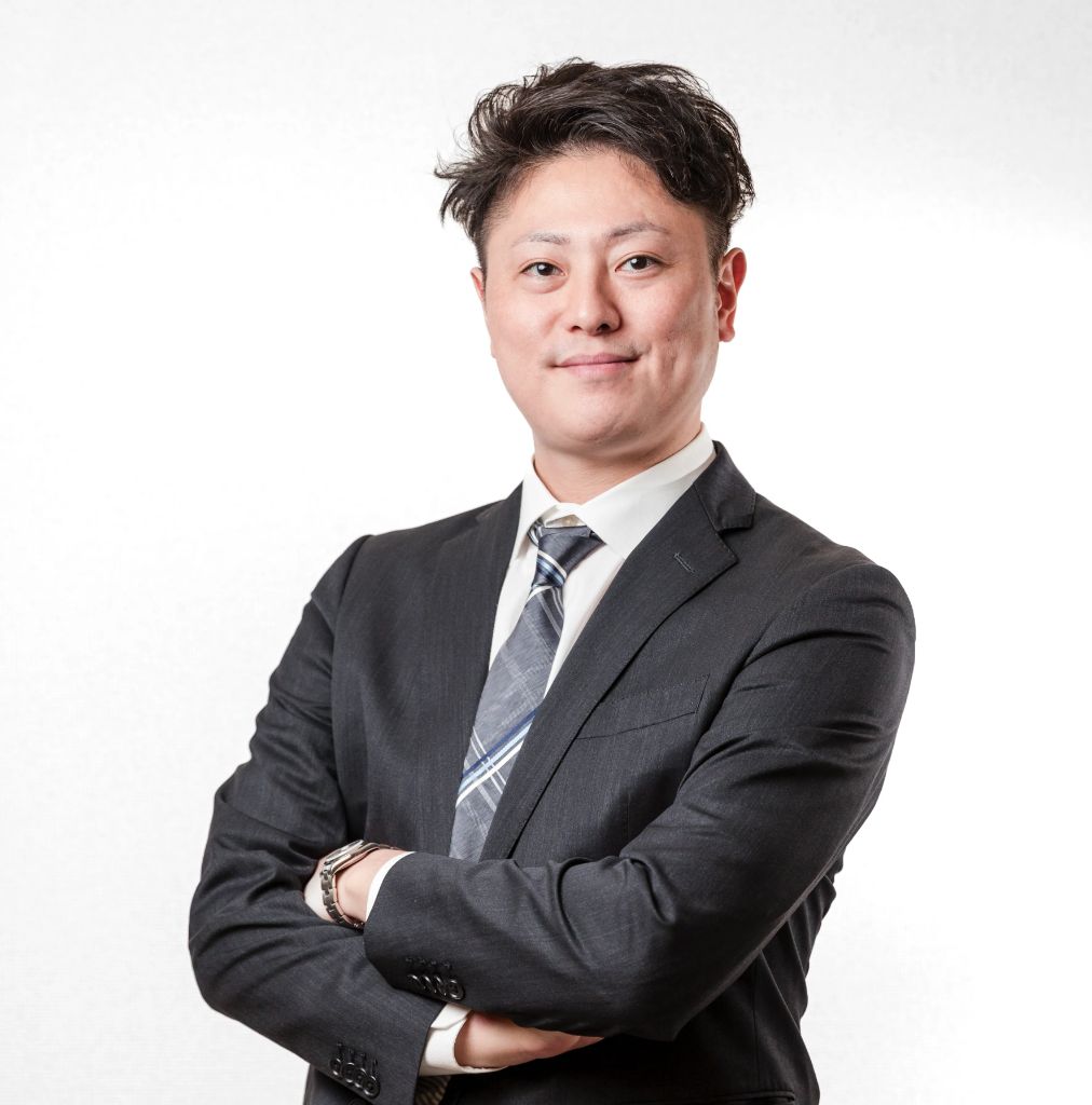 岡田 将吾 - 代表行政書士